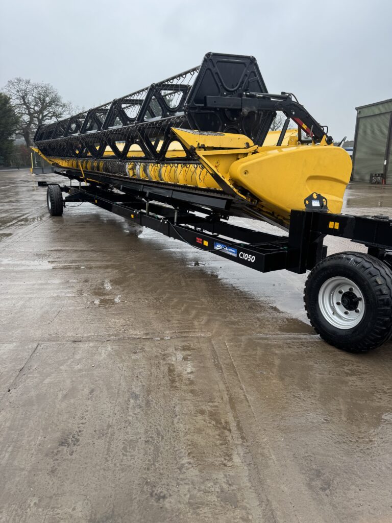 New Holland CR9080 Harvester