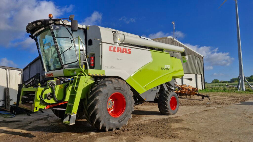 Claas Tucano 570 Harvester