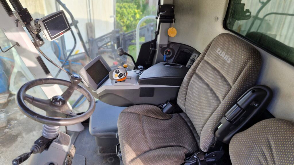 Claas Tucano 570 Harvester