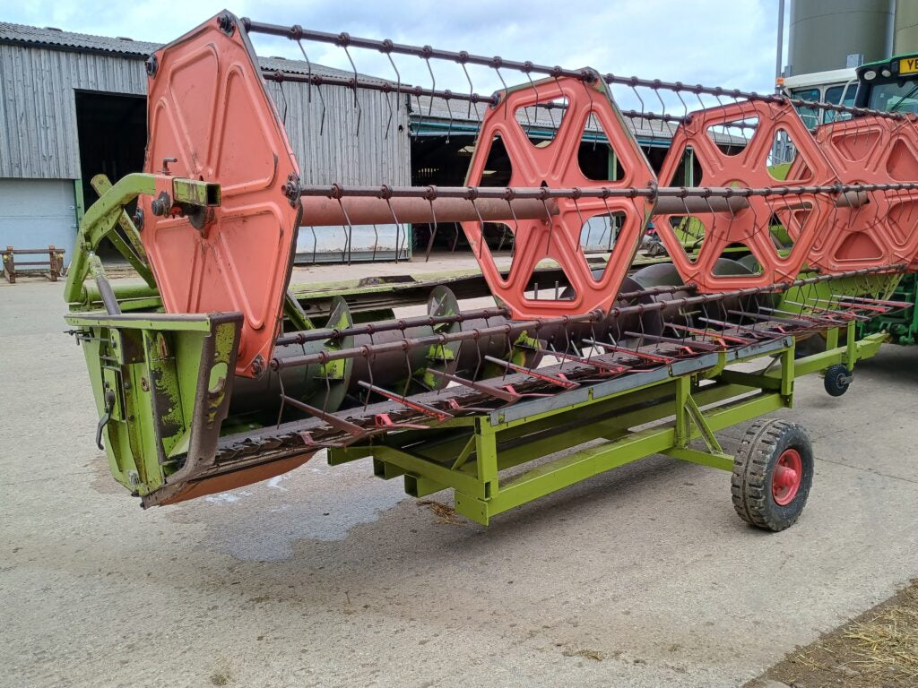 Claas Lexion 750 Harvester
