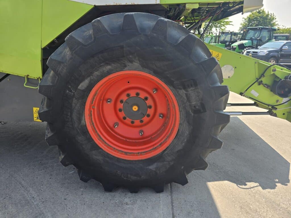 Claas Lexion 460 Evolution Combine Harvester