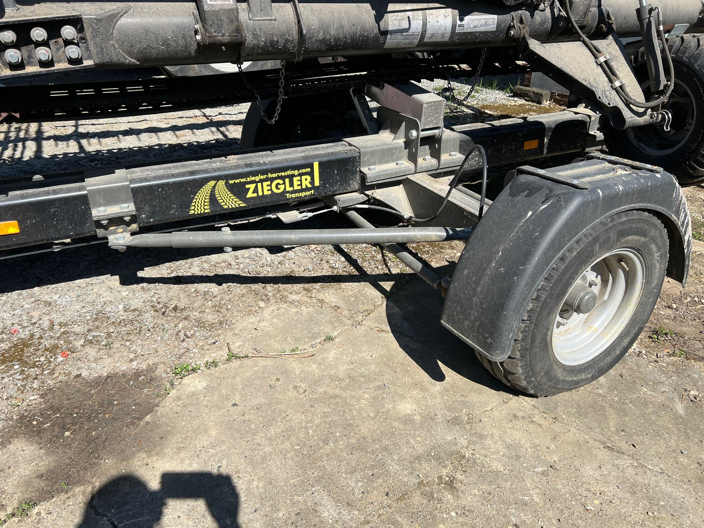 GERINGHOFF 40FT HEADER TRAILER