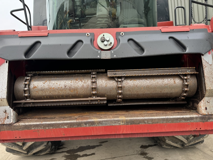 Case Axial Flow AFX 8010 c/w 30ft Header