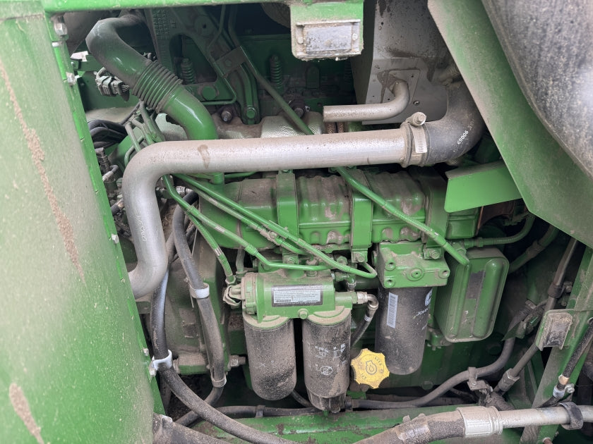 John Deere S785 4WD c/w 735D Header