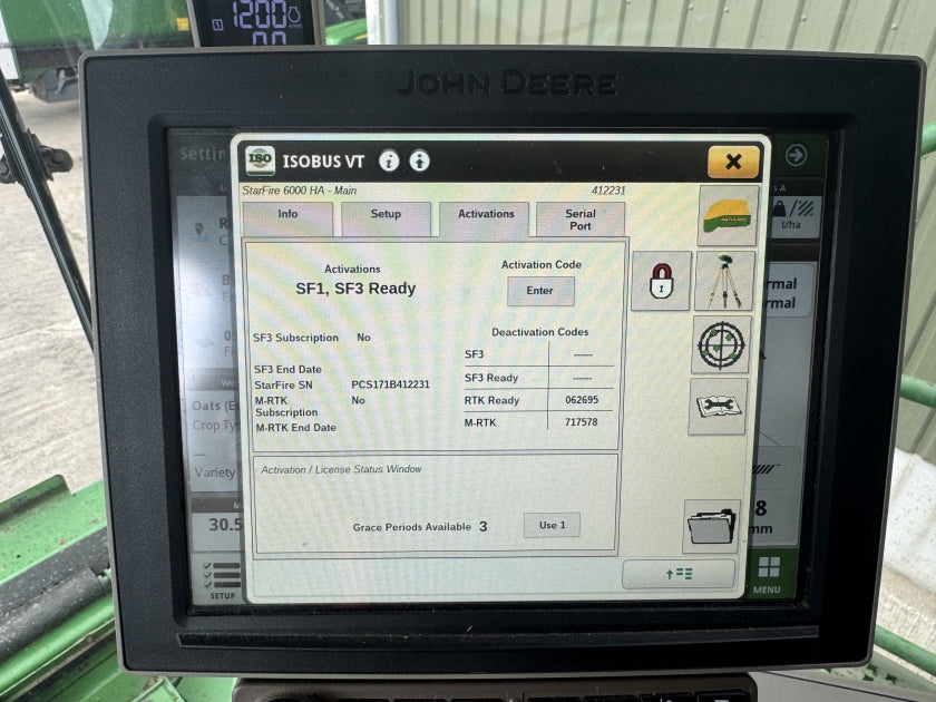 John Deere S785 4WD c/w 735D Header