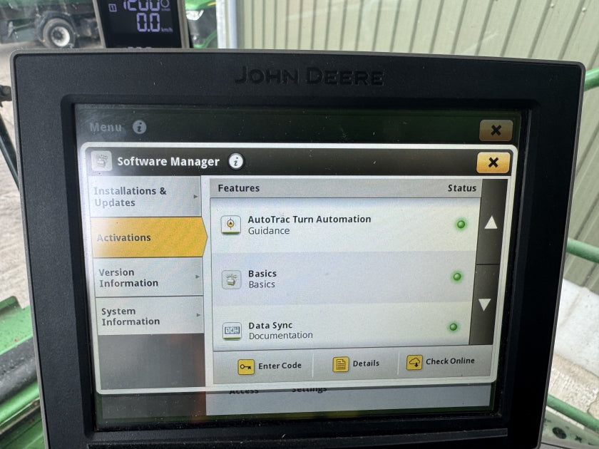 John Deere S785 4WD c/w 735D Header