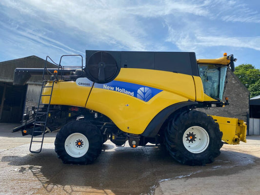 New Holland CR9080 Combine 2009 Harvester