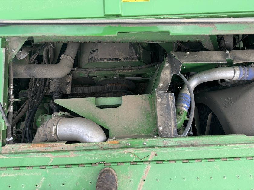 John Deere S785 4WD c/w 735D Header
